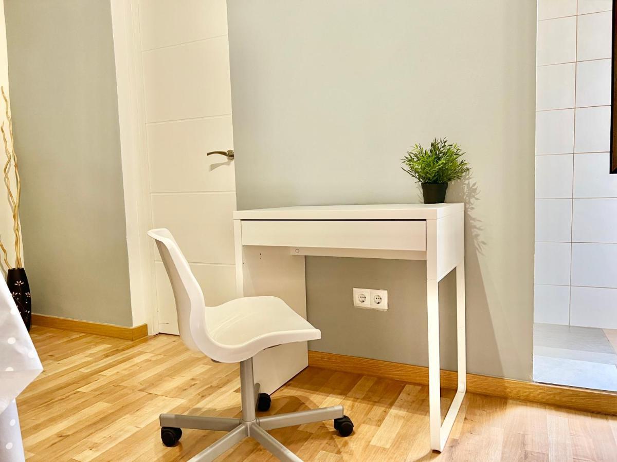 Comfortable Renovated Flat, Wifi! Бадалона Экстерьер фото