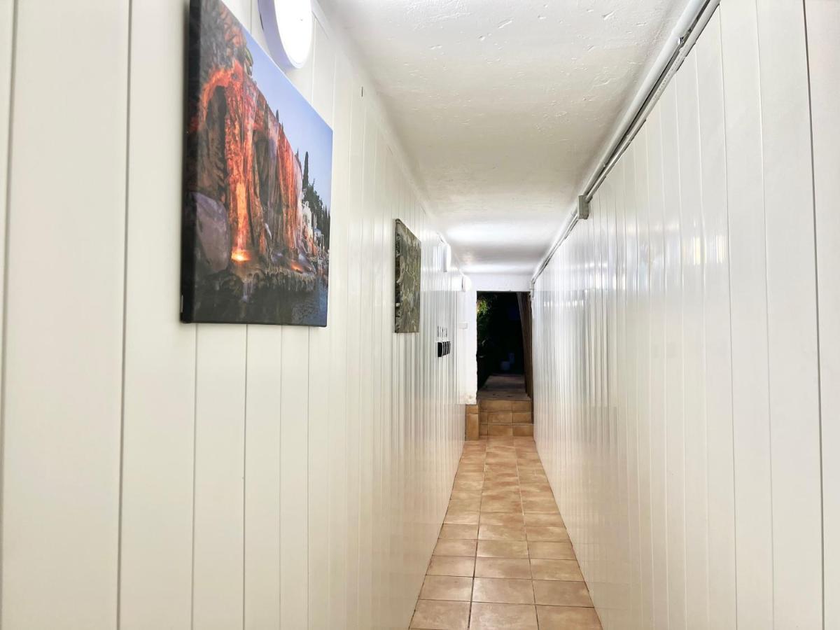 Comfortable Renovated Flat, Wifi! Бадалона Экстерьер фото